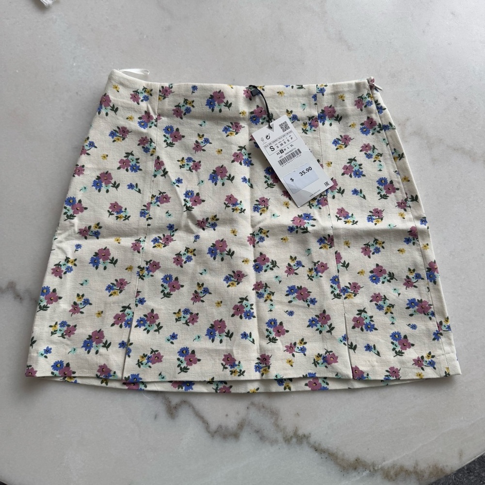 Zara Cream Mini Skirt with Pink and Blue Floral Print